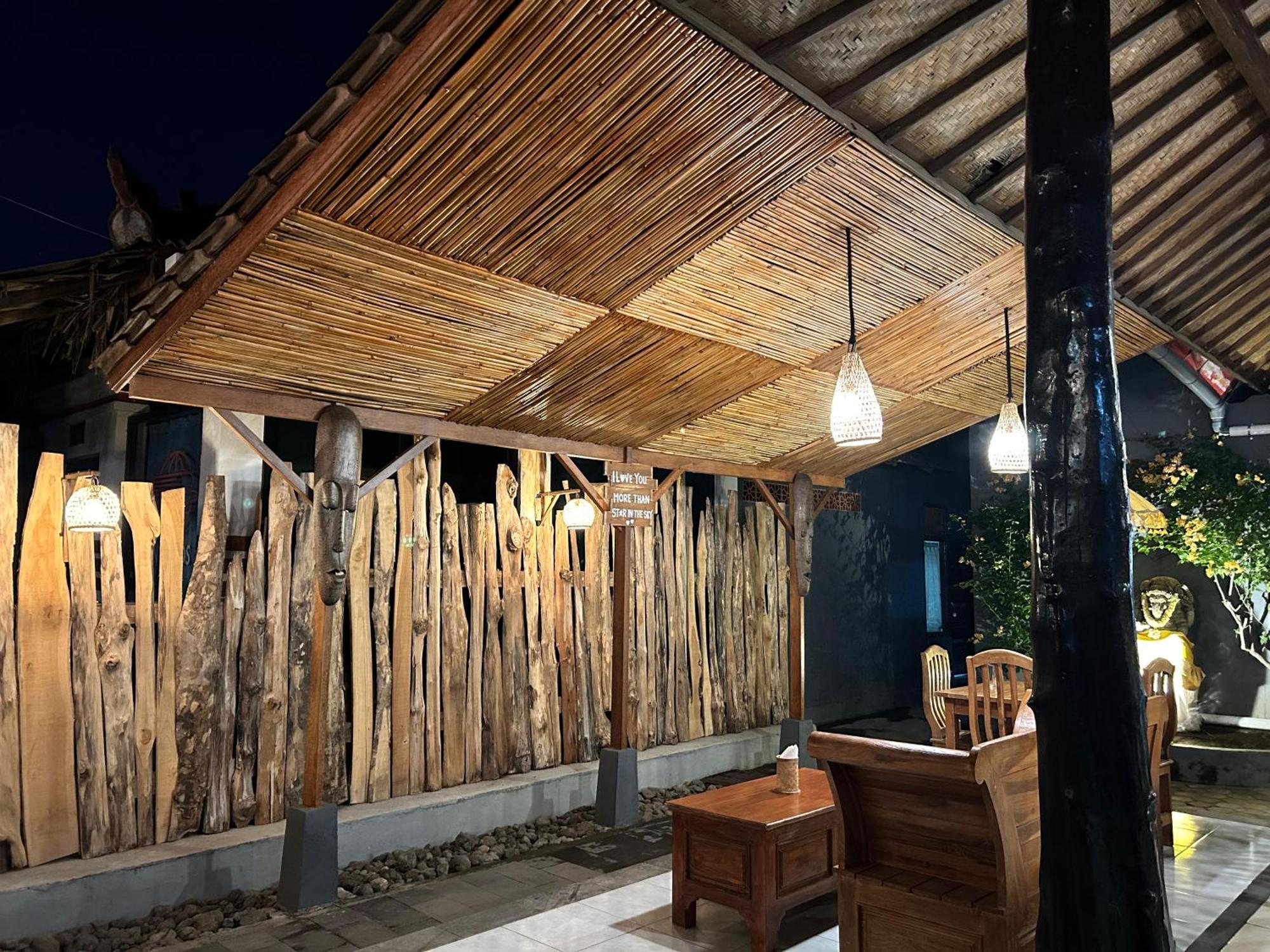 Badini Homestay Pemuteran Exterior foto